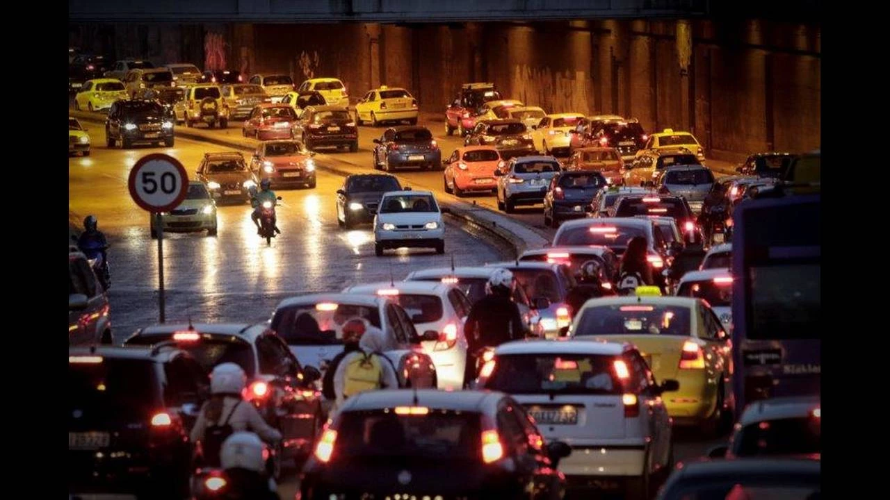 Διπλάσια από αύριο τα τέλη κυκλοφορίας για όσους δεν πληρώσουν μέχρι απόψε